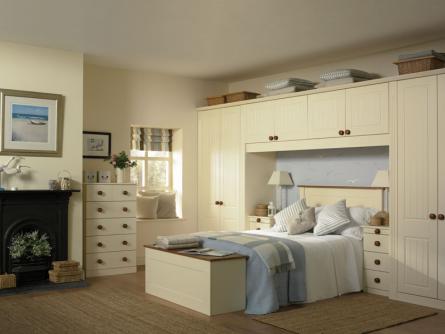 Bella Newport bedroom in Vanilla