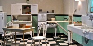 1930s kitchen