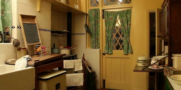 40s style kitchen